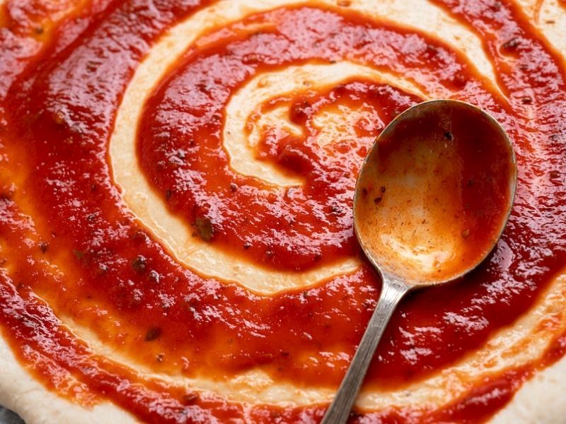 5 Dakikada Pizza Sosu