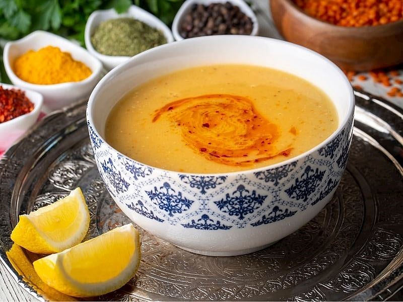 Blender Kullanmadan Kıvam Alan Mercimek Çorbası Tarifi