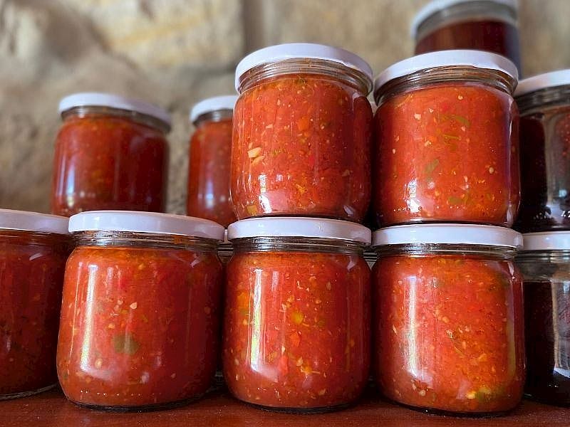 BOZULMAYAN KIŞLIK KONSERVE MENEMEN TARİFİ