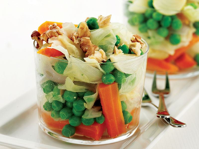 Cevizli Sebze Salatası