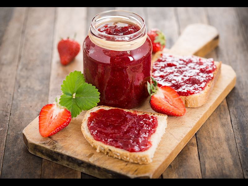 Kolay Çilek Reçeli Tarifi 