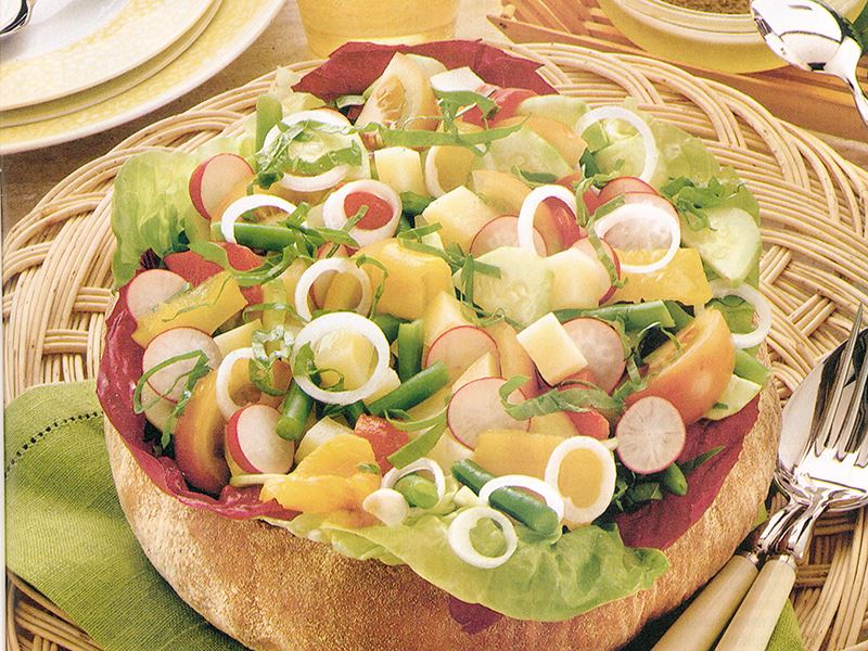 Ekmek Sepetinde Eylül Salatası