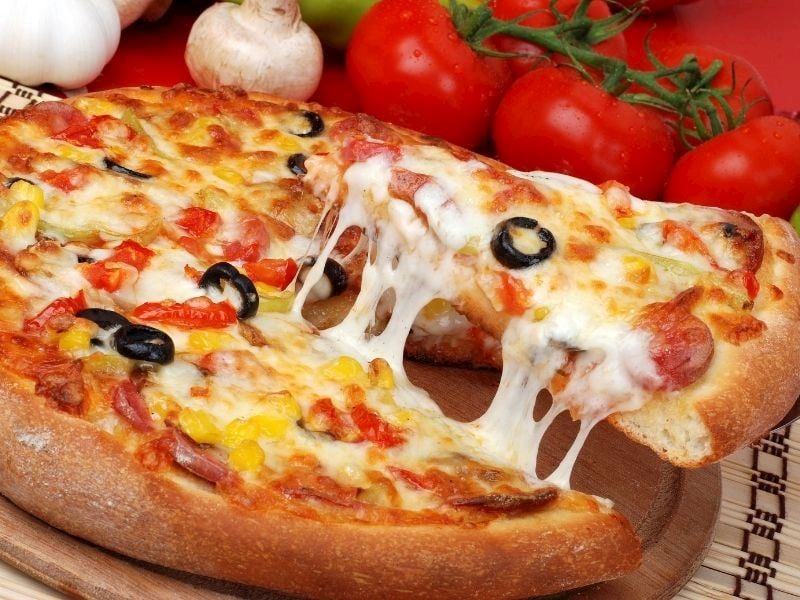 Evde Pizza Tarifi