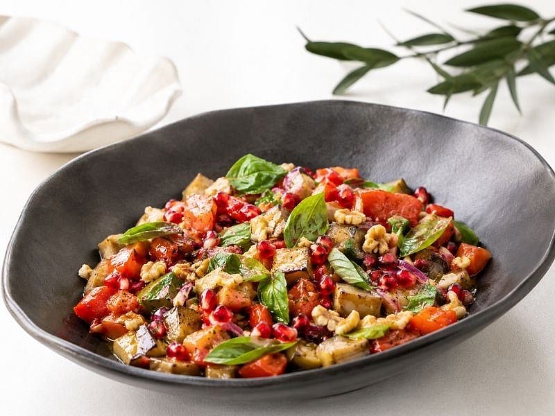 FESLEĞENLİ PATLICAN SALATASI TARİFİ
