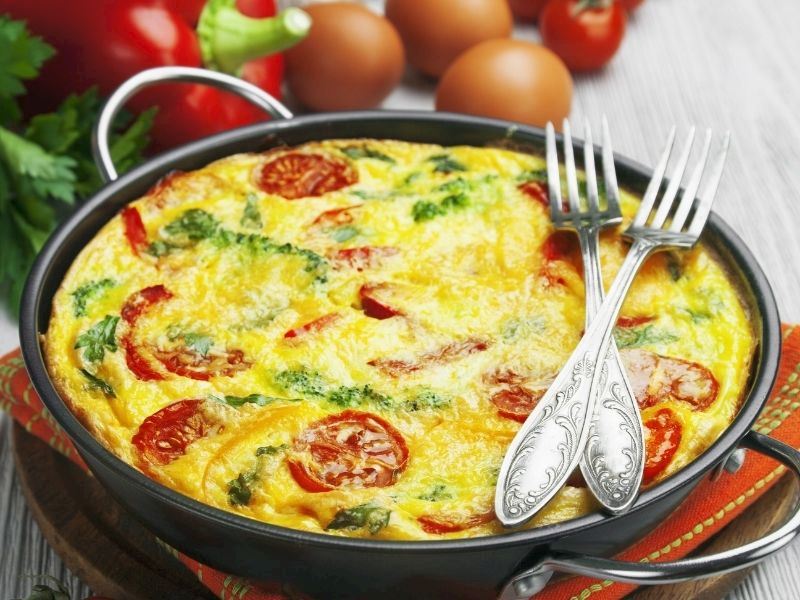 Fırında Tulum Peynirli Omlet