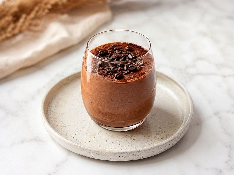 İPEK GİBİ KIVAMIYLA KAHVELİ MOUSSE TARİFİ