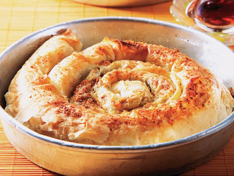 Ispanaklı ve beyazpeynirli börek