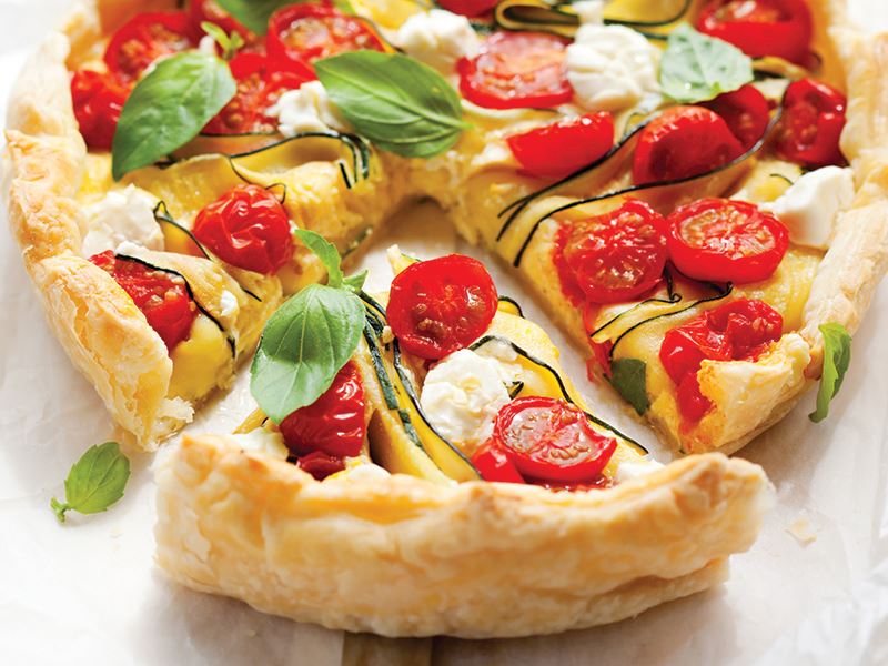 Kabaklı Ve Domatesli Milföy Tart