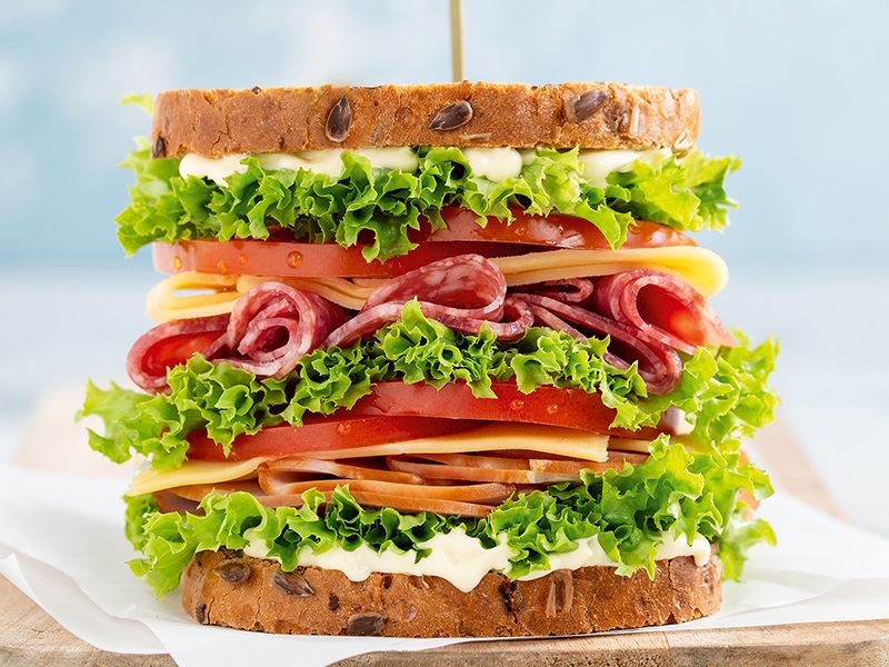 Klasik Club Sandviç Tarifi