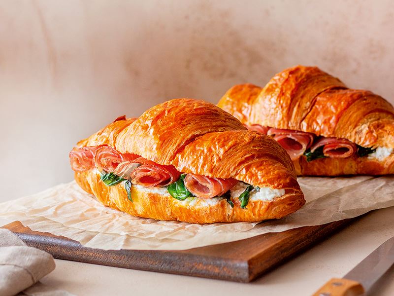 Kolay Kruvasan Sandviç Tarifi