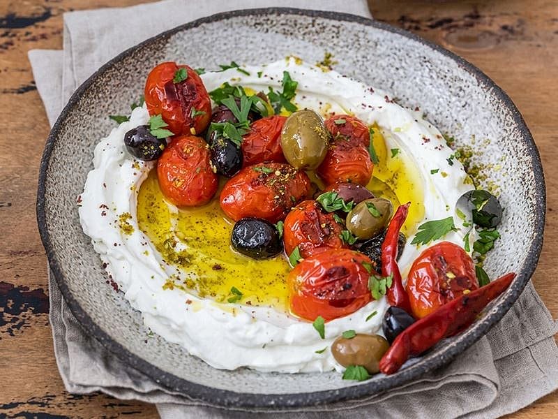 LABNELİ VE ÇERİ DOMATESLİ KONFİT TARİFİ
