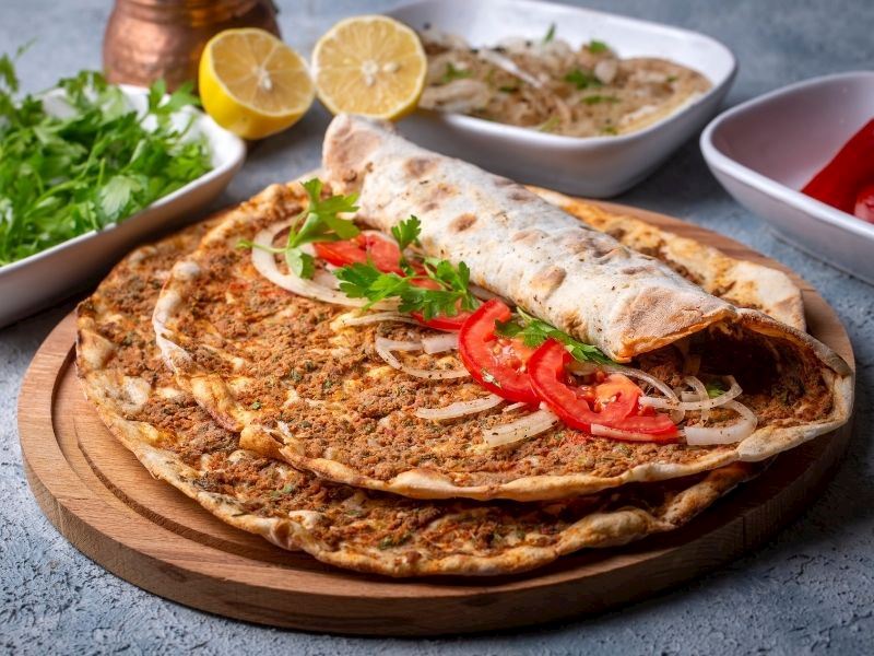  Lavaştan lahmacun tarifi