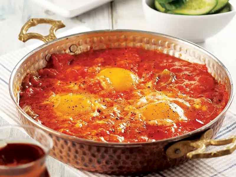 Turkish Scrambled Eggs with Tomatoes (Menemen)