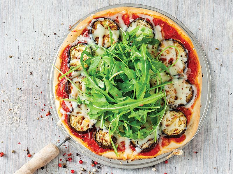 Patlıcanlı Pizza Tarifi Patlıcanlı Pizza Nasıl Yapılır? Lezzet