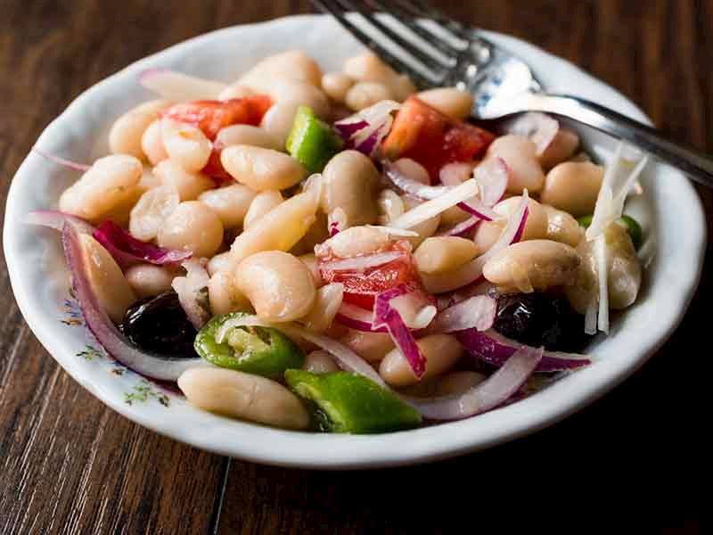 Turkish White Bean Salad (Piyaz)