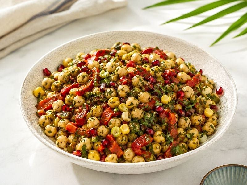 Pratik Köz Biberli Nohut Salatası Tarifi