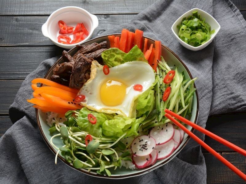 Sebzeli Bibimbap