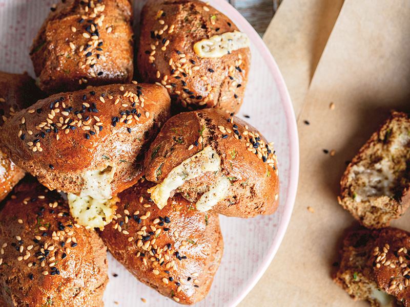 Siyez Unlu Peynirli Poğaça