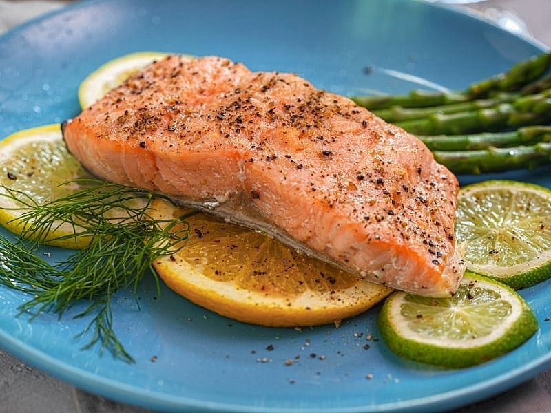 Tek Tepside Zahmetsizce Hazırlanan Limonlu Fırın Somon Tarifi