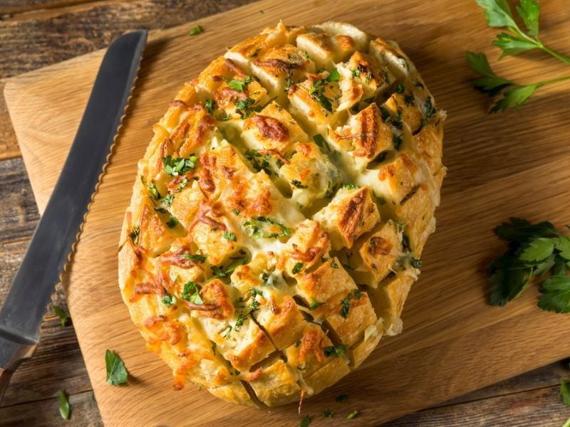 Üç Peynirli Ekmek