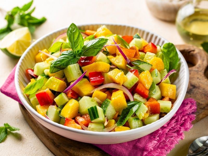 Yaza Özel Mango Salatası