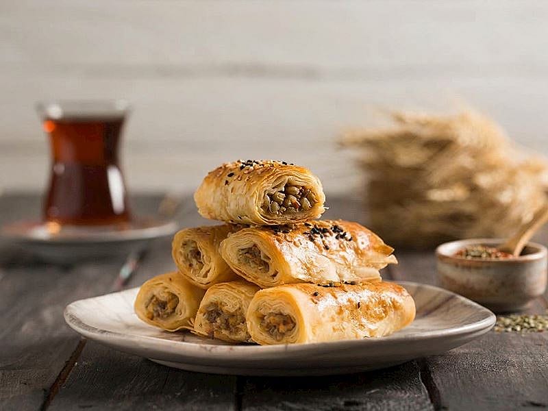 YEŞİL MERCİMEKLİ ÇITIR BÖREK TARİFİ