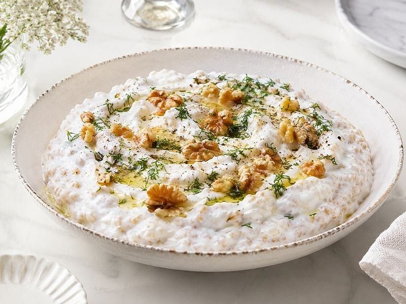 Yoğurtlu Cevizli Buğday Salatası Tarifi