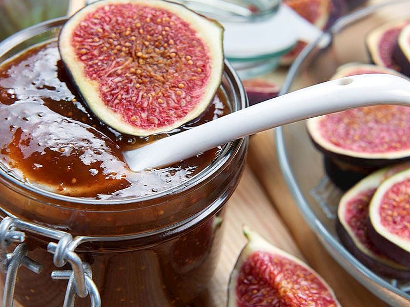 2 Kilo İncir Reçeline Ne Kadar Su Konur?