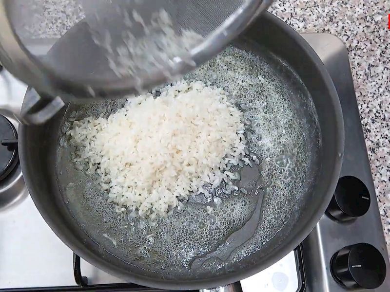 2 Kişilik Pilav İçin Kaç Bardak Pirinç Gerekir?