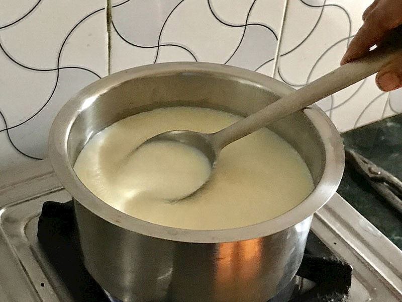 4 Litre Süte Ne Kadar Yoğurt Mayası Konur?