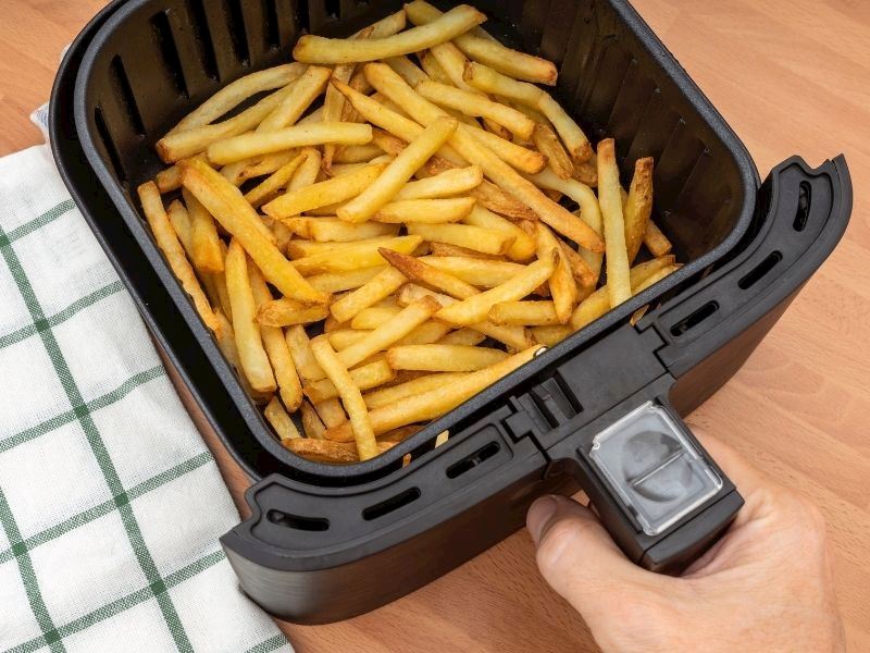 Airfryer’da Yemek Pişirmek İçin Mutlaka Bilinmesi Gereken 6 Tüyo