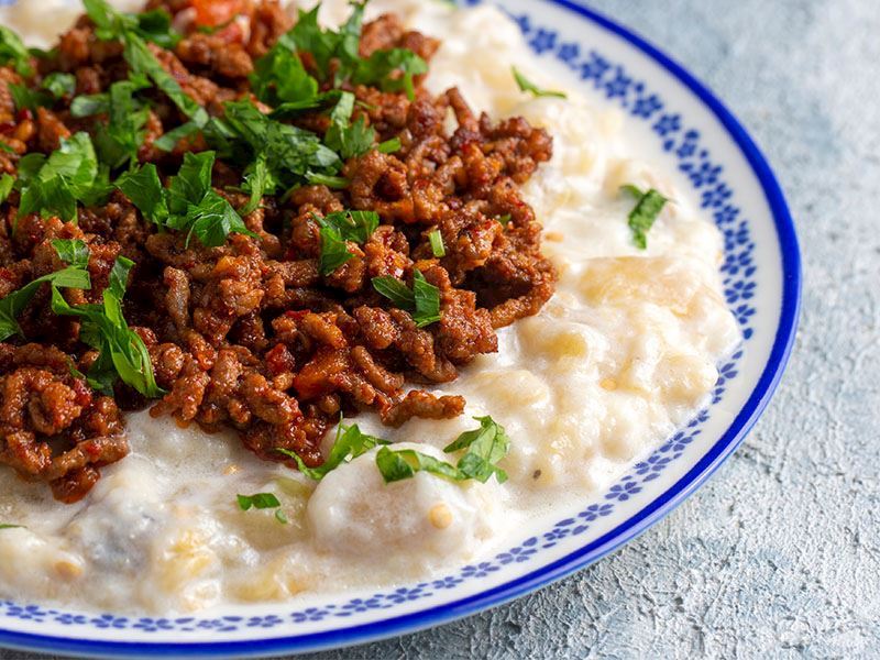 Alinazik Yemeğine Hangi Baharatlar Konur?