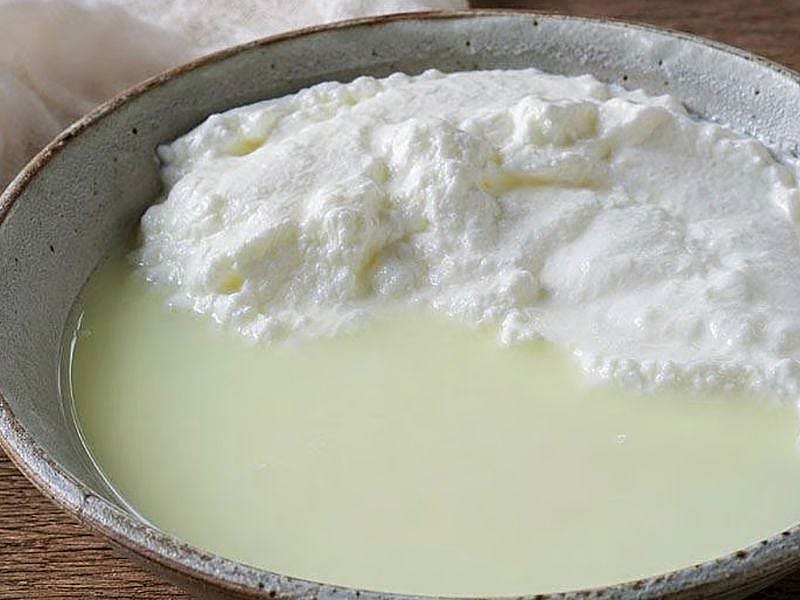 Artan Yoğurt Suyunu Dökmek Yerine Yapabileceğiniz 10 Şey