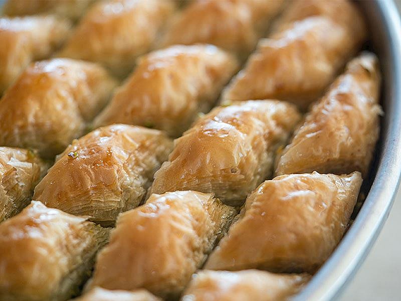 Baklava Hamuruna Sirke Koyulmazsa Ne Olur?