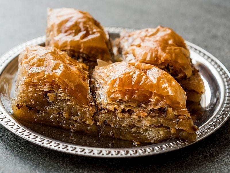 Baklavanın Cevizli Harcına Başka Ne Konur?