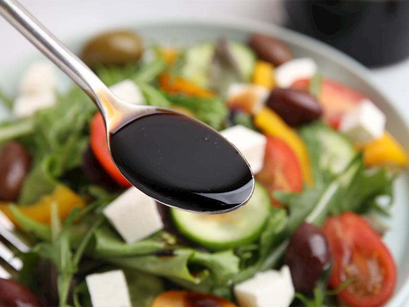 Balzamik Sirke Salataya Ne Kadar Konur?