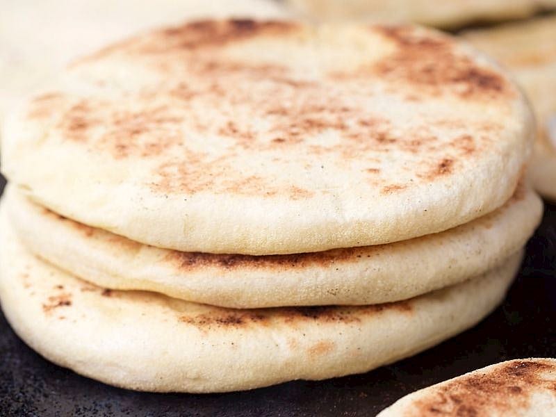 Bazlama Hamuruna Kabartma Tozu Konulur Mu?