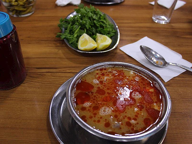 Beyran Çorbası Acılı Mı Olur?