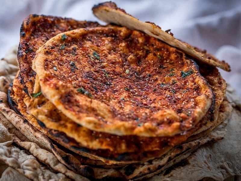 Biberli Ekmek Harcı Nasıl Yapılır?