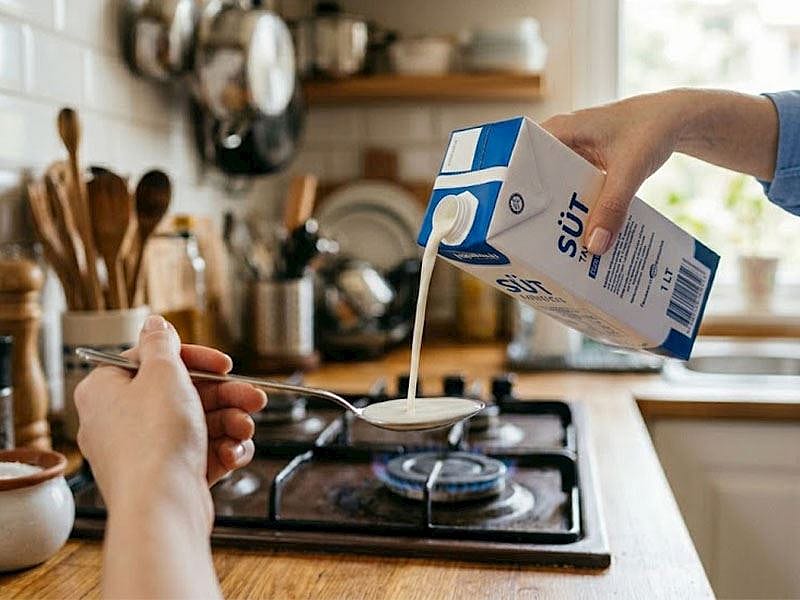 Bir Yemek Kaşığıyla Sütün Tazeliğini Kolayca Anlayabilirsiniz