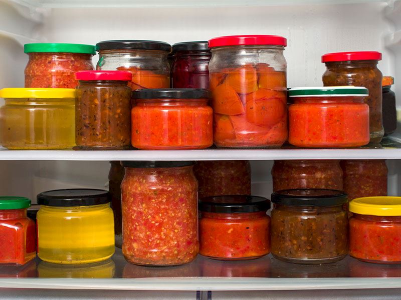 Buzdolabına Cam Kavanoz Koymamanız Gerekiyormuş