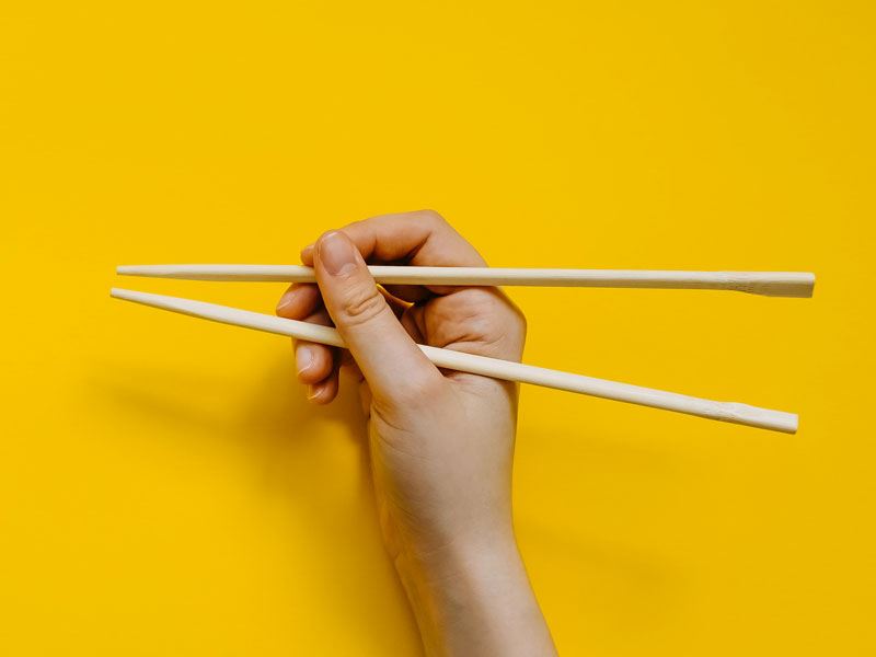 Chopsticks (Yemek Çubukları) Nasıl Tutulur?