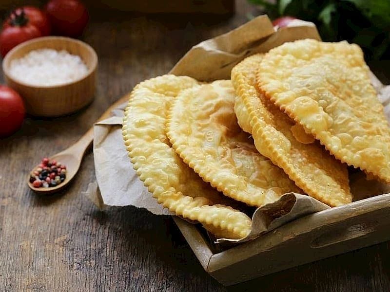 Çi Börek Mayalı Mı Olur, Mayasız Mı?