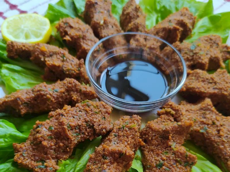 Çiğ Köftenin Dağılmaması İçin Ne Yapılır?