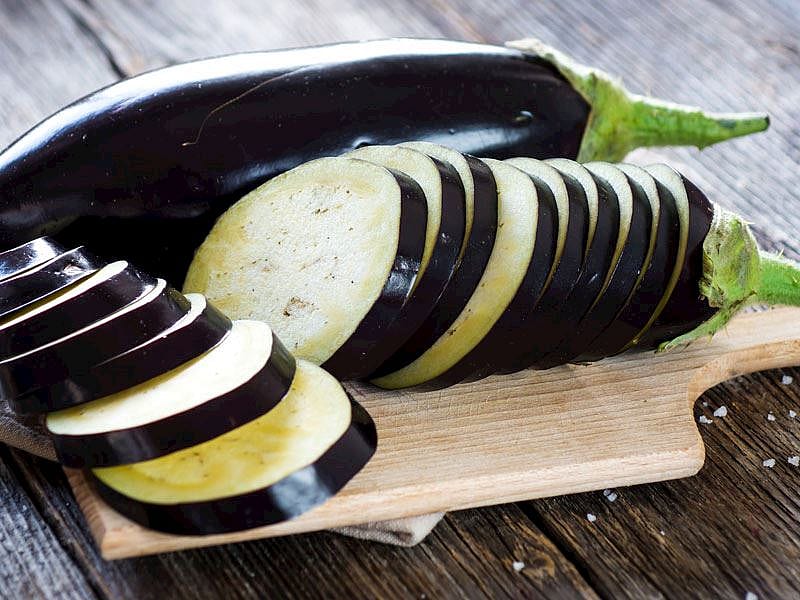 Çiğ Patlıcan Buzdolabına Konur Mu?