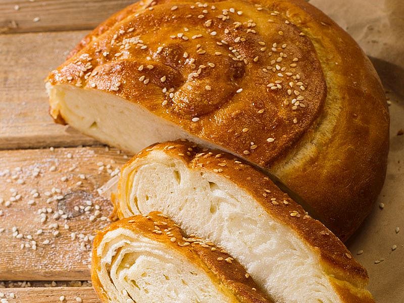 Çörek Hamuruna Ne Konulur?