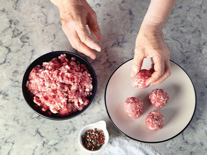 Dondurulmuş Kıymadan Köfte Yapılır Mı?