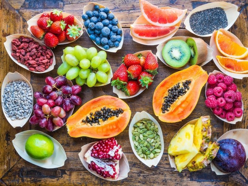 Düşük Kalorili Meyveler: En İyi 14 Düşük Kalorili Meyve