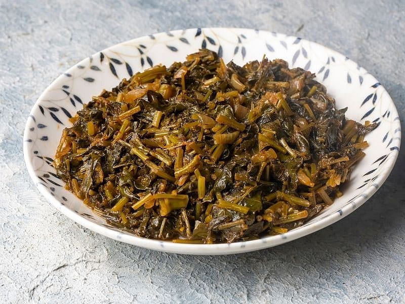 Ebegümeci Yemeğine Sarımsak Konur Mu?