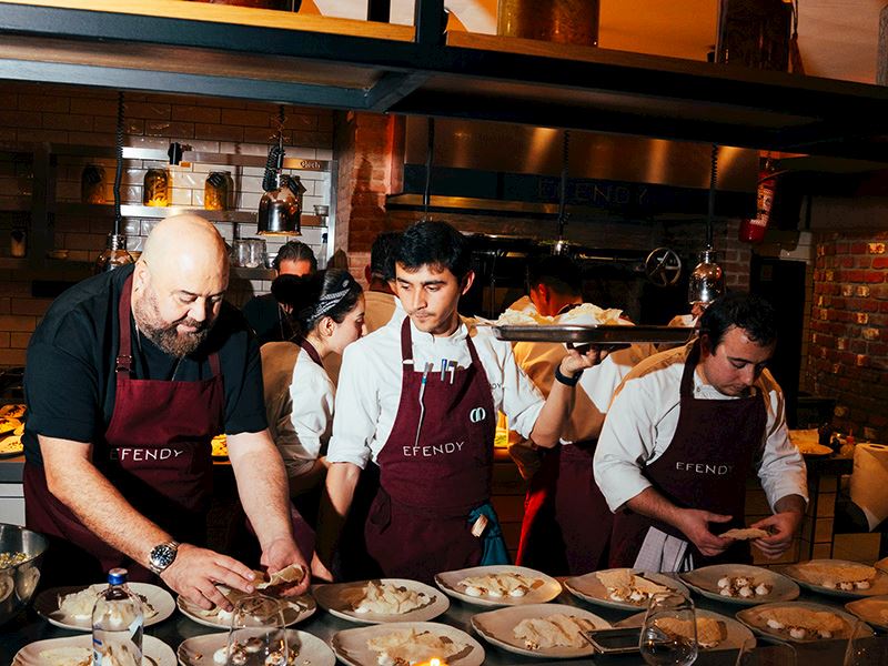 EFENDY | İstanbul, Yeni Menüsünü İlk Kez Dostlarının Masasında Açtı